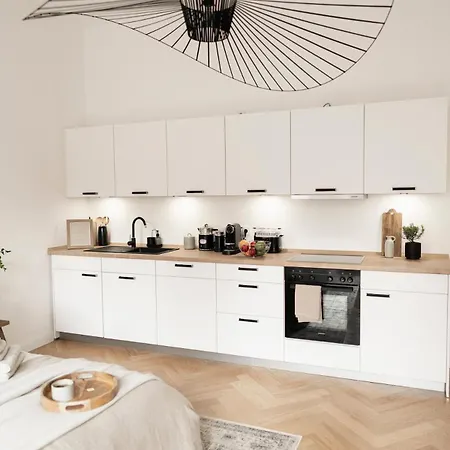 Lejlighed Design With Garden