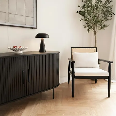 Apartment Design With Garden *
