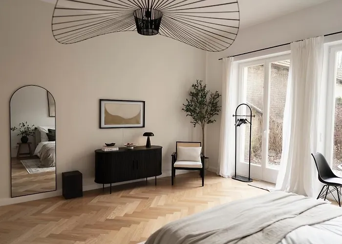 Design With Garden Apartment