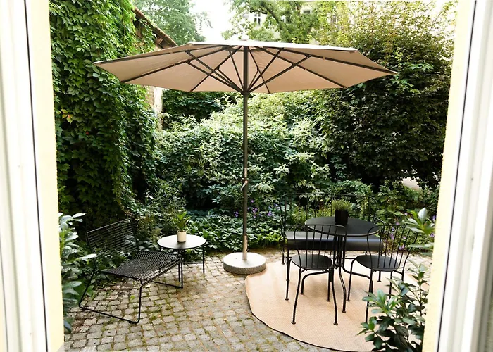 Apartment Design With Garden